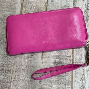 Fossil wristlet